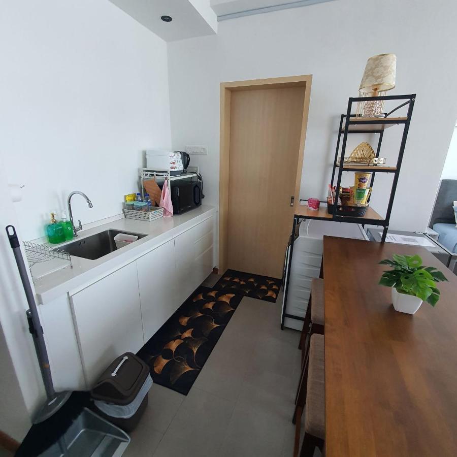 Kuantan Imperium Seaview Cityview By Avenzee Esterno foto